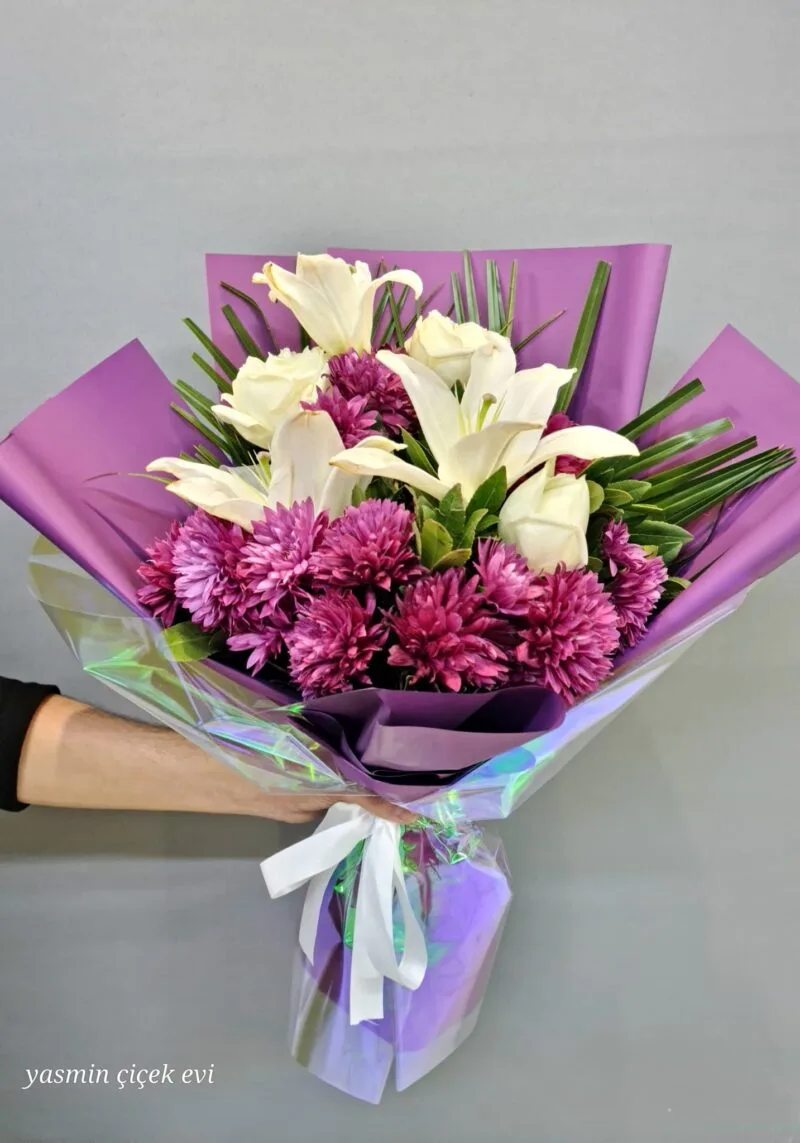 LİLYUM VE KASIMPATI BUKETİ CANLI