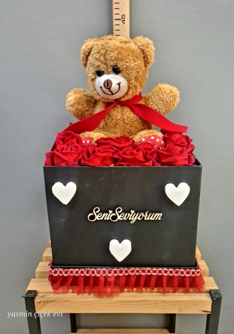 KUTUDA GÜL VE AYICIK YAPAY