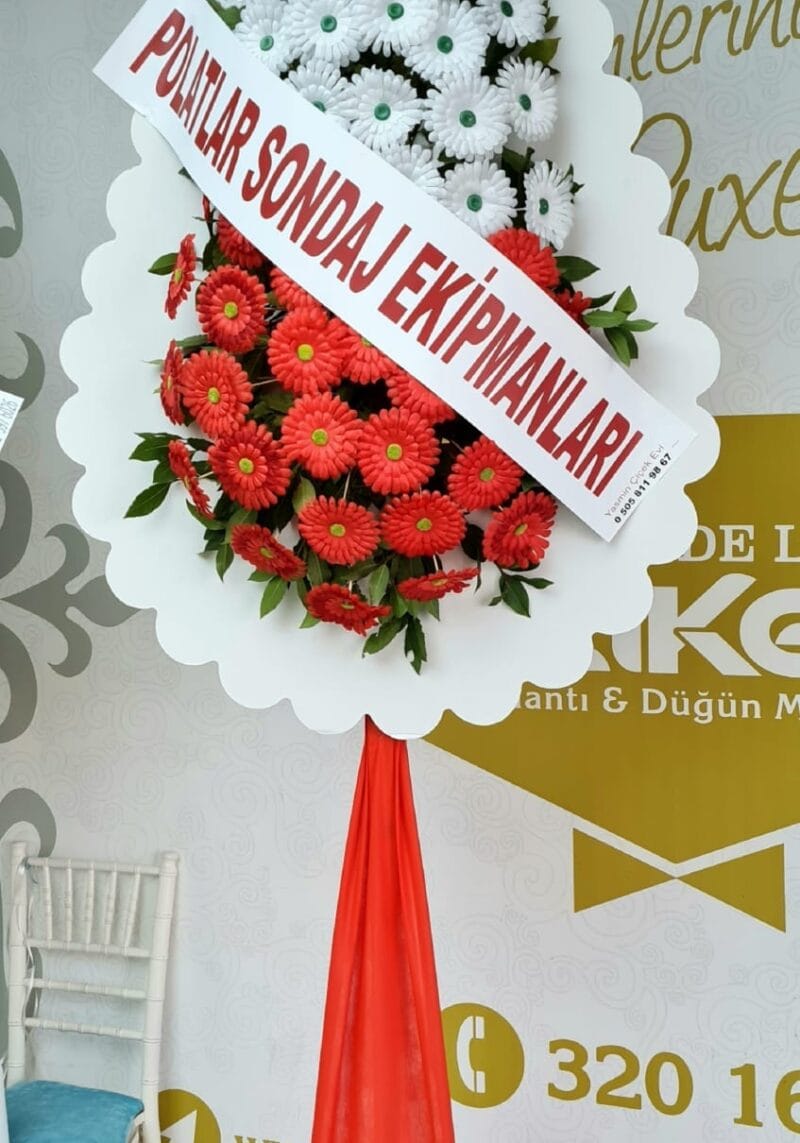 ÇELENK YAPAY ÇİÇEKLİ 2