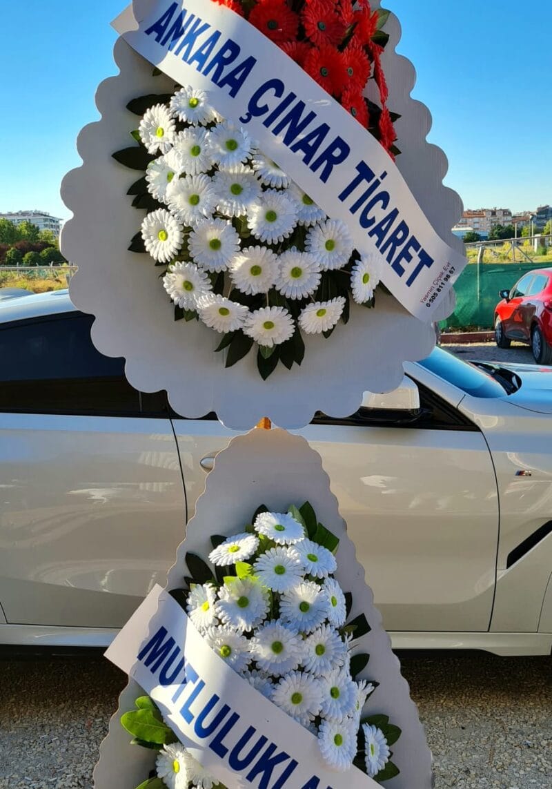 ÇELENK YAPAY ÇİÇEKLİ 5