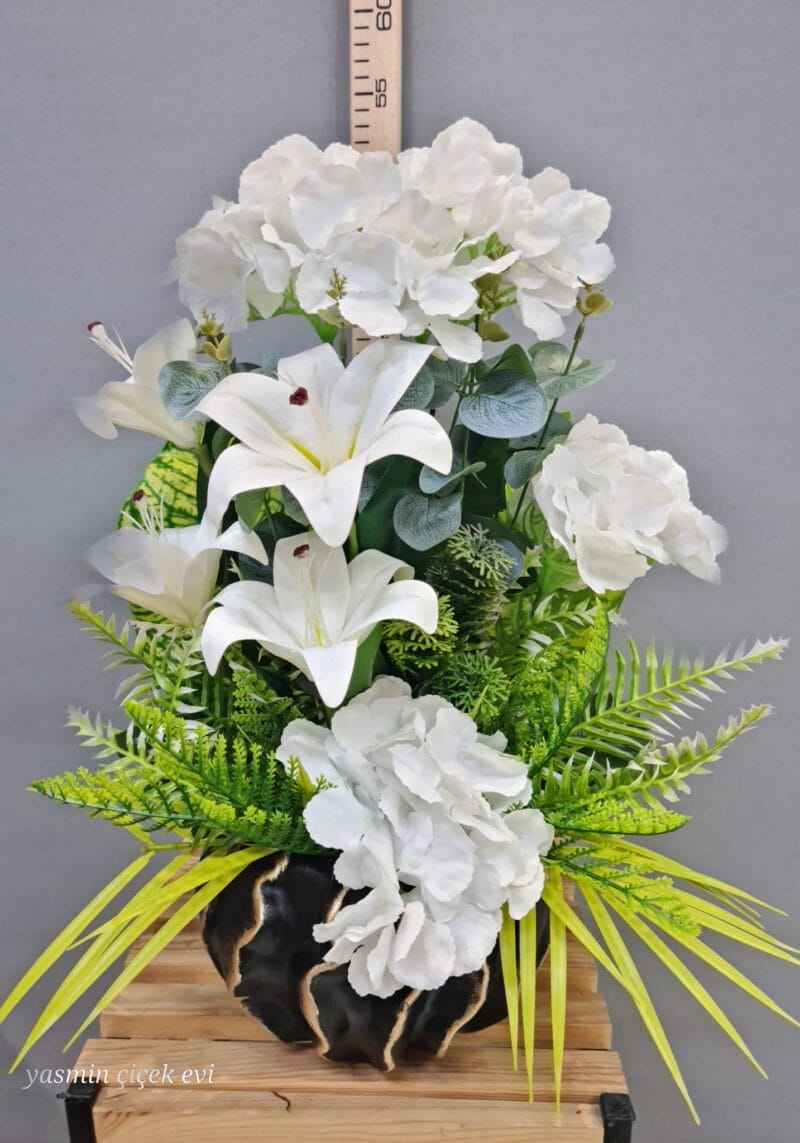 YAPAY ÇİÇEK ARANJMAN