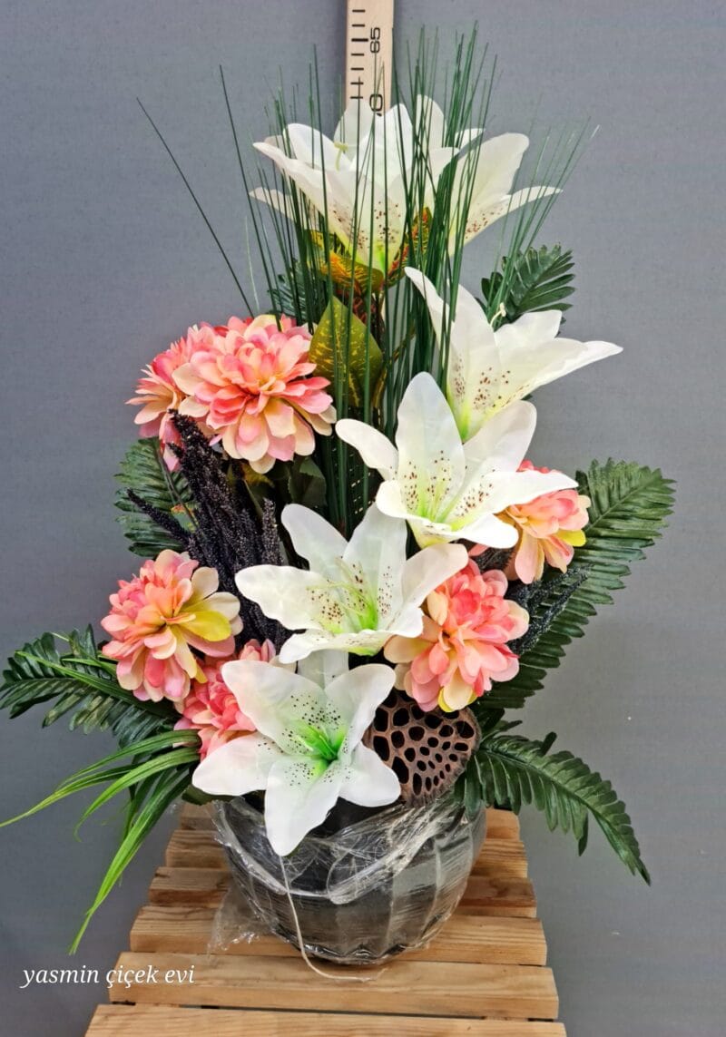 YAPAY ÇİÇEK ARANJMAN