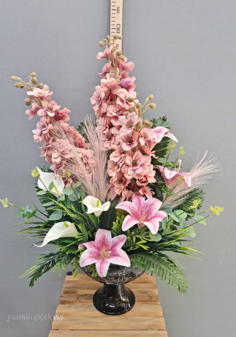 YAPAY ÇİÇEK ARANJMAN